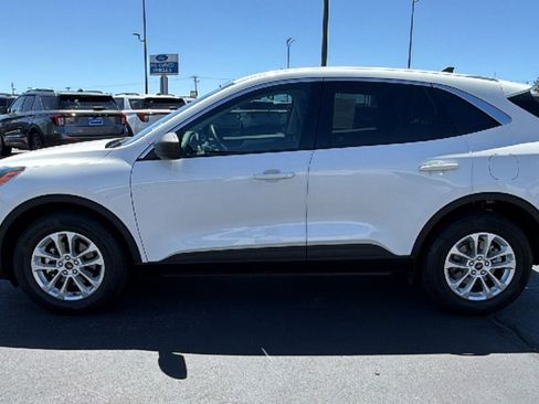 Used 2022 Ford Escape SE w/ Convenience Package AWD/4WD image 6