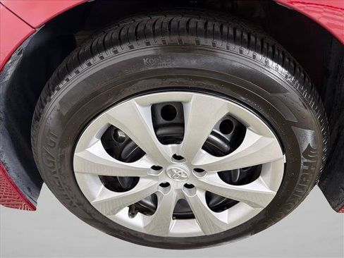 Used 2025 Toyota Corolla LE w/ Convenience Package FWD image 11