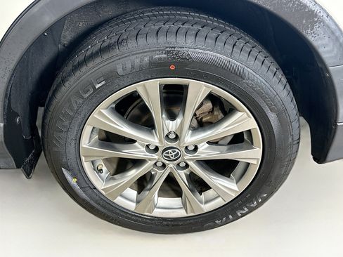 Used 2016 Toyota RAV4 Limited AWD/4WD image 11