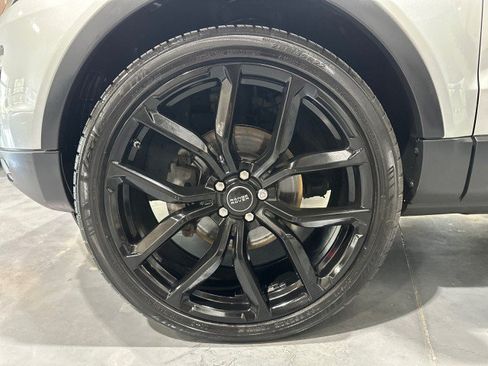 Used 2019 Land Rover Range Rover Evoque AWD/4WD image 7