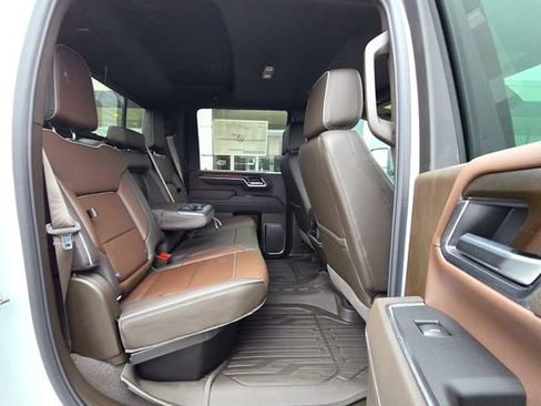 New 2025 GMC Sierra 2500 Denali w/ Denali Reserve Package AWD/4WD image 16