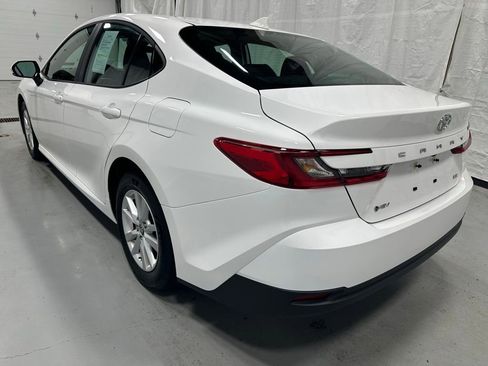 Used 2026 Toyota Camry LE FWD image 5