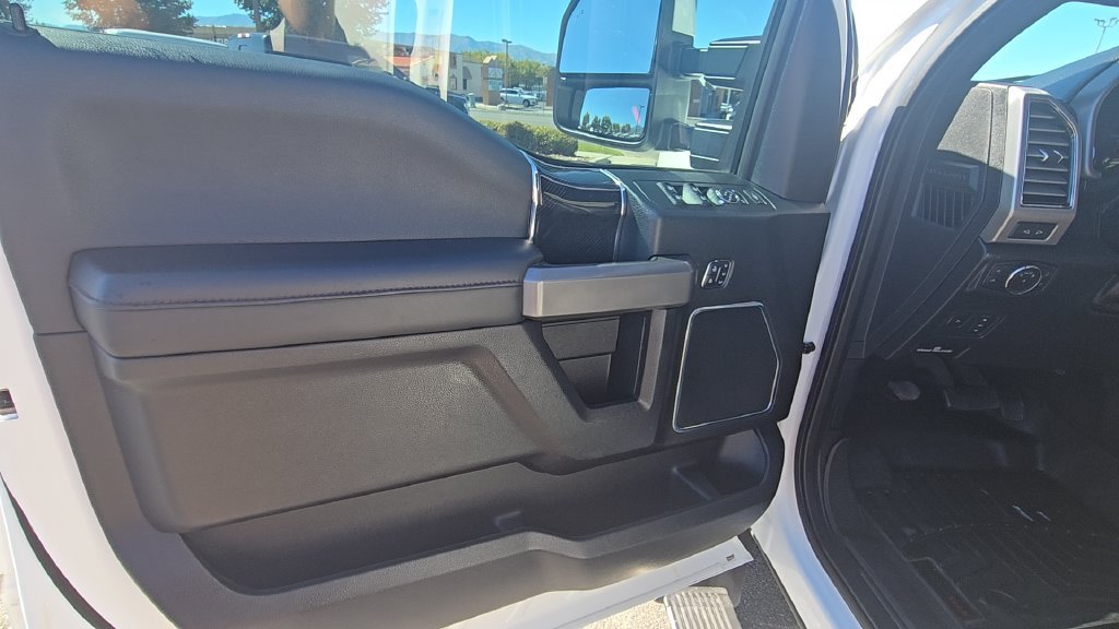 Used 2021 Ford F450 Platinum w/ FX4 Off-Road Package AWD/4WD image 9