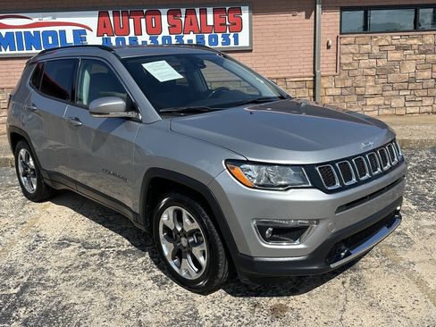 Used 2021 Jeep Compass Limited FWD image 2