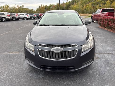 Used 2014 Chevrolet Cruze LS image 3