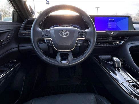 Used 2025 Toyota Crown Platinum image 17