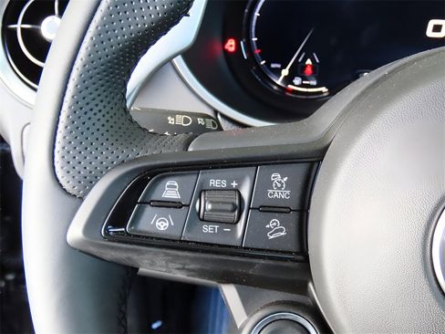 New 2025 Alfa Romeo Stelvio Sprint w/ Convenience Package image 31