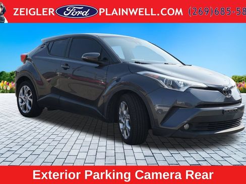 Used 2018 Toyota C-HR XLE FWD image 7