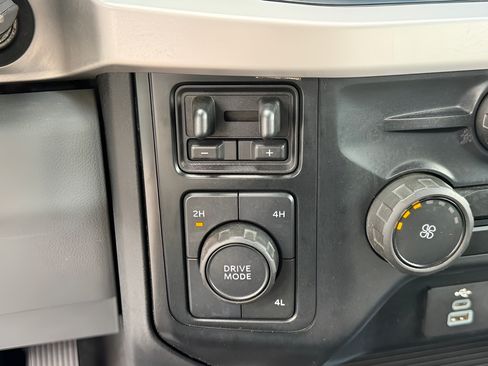 Used 2023 Ford F350 XL w/ Snow Plow Prep Package AWD/4WD image 18