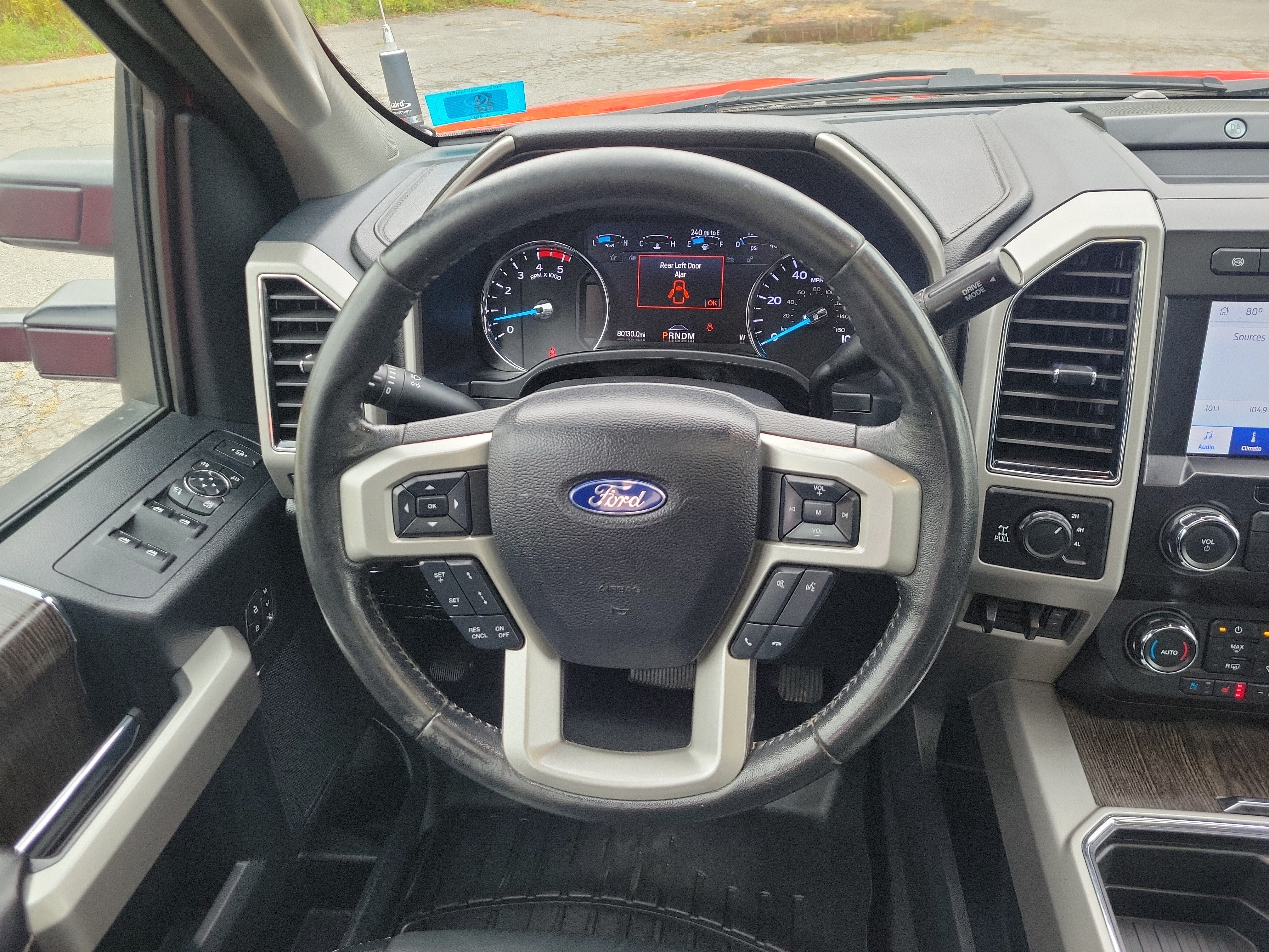 Used 2020 Ford F350 Lariat w/ Lariat Ultimate Package AWD/4WD image 21