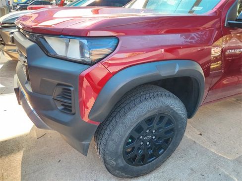 Used 2024 Chevrolet Colorado Trail Boss w/ Advanced Trailering Package AWD/4WD image 7