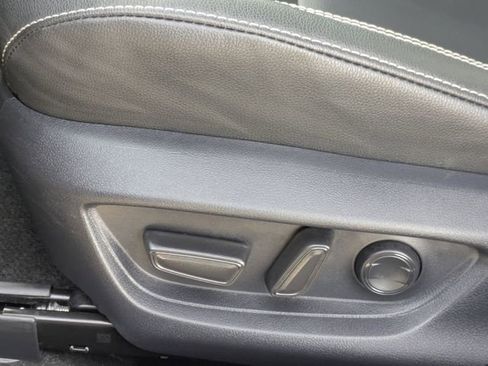 Used 2025 Toyota Camry SE image 25