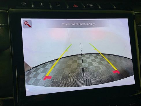 Used 2023 Jeep Grand Cherokee Limited image 14