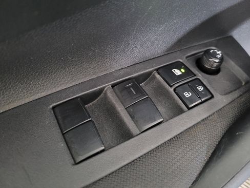 Used 2022 Toyota Corolla LE FWD image 27