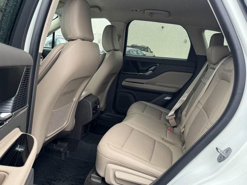 Certified 2022 Lincoln Corsair FWD w/ Equipment Group 101A image 12