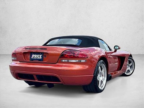 Used 2005 Dodge Viper SRT-10 w/ Copperhead Edition Group RWD image 2