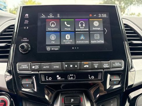 Certified 2024 Honda Odyssey Touring image 27