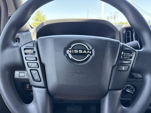 Certified 2026 Nissan Frontier SV w/ Tow Package AWD/4WD image 17