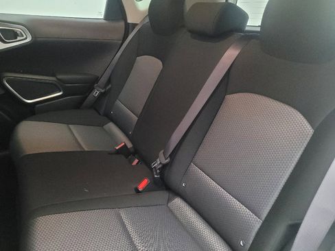 Used 2025 Kia Soul LX w/ LX Technology Package image 18