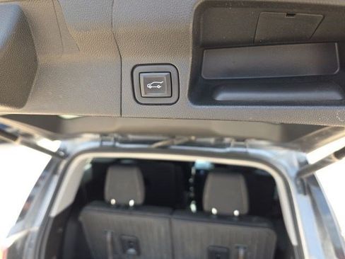 Used 2021 GMC Acadia SLE w/ Driver Convenience Package AWD/4WD image 12