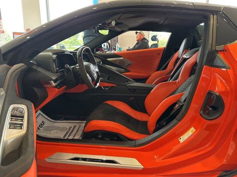 Used 2025 Chevrolet Corvette E-Ray AWD/4WD image 8
