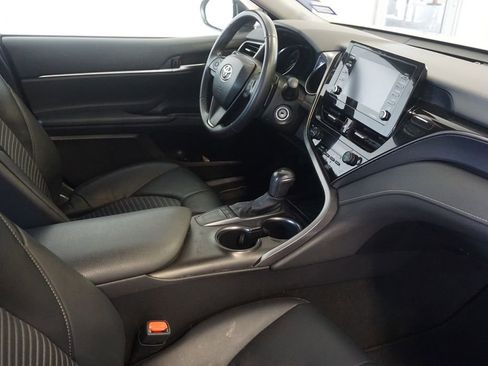 Used 2024 Toyota Camry SE FWD image 20