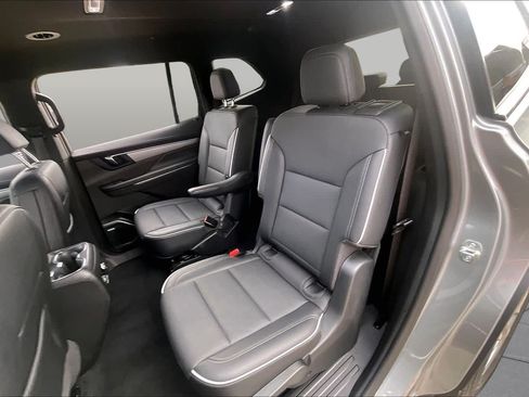 Used 2025 Buick Enclave Preferred FWD image 20