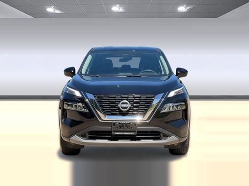 Used 2023 Nissan Rogue SV image 6