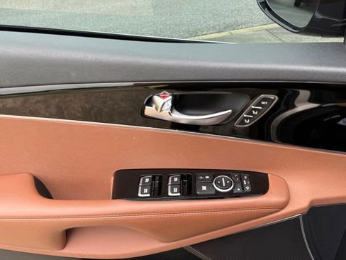 Used 2019 Kia Sorento SX FWD image 15