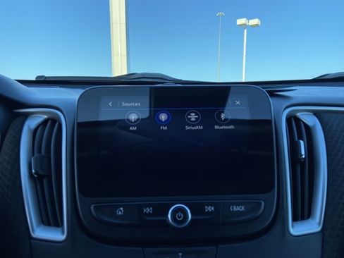 Used 2024 Chevrolet Malibu LT image 36