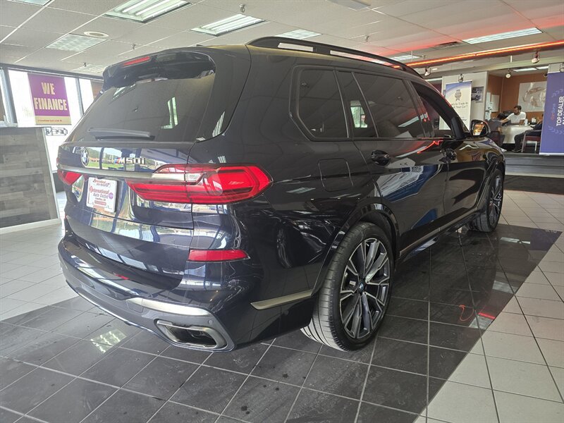 Used 2020 BMW X7 M50i w/ Executive Package AWD/4WD image 4