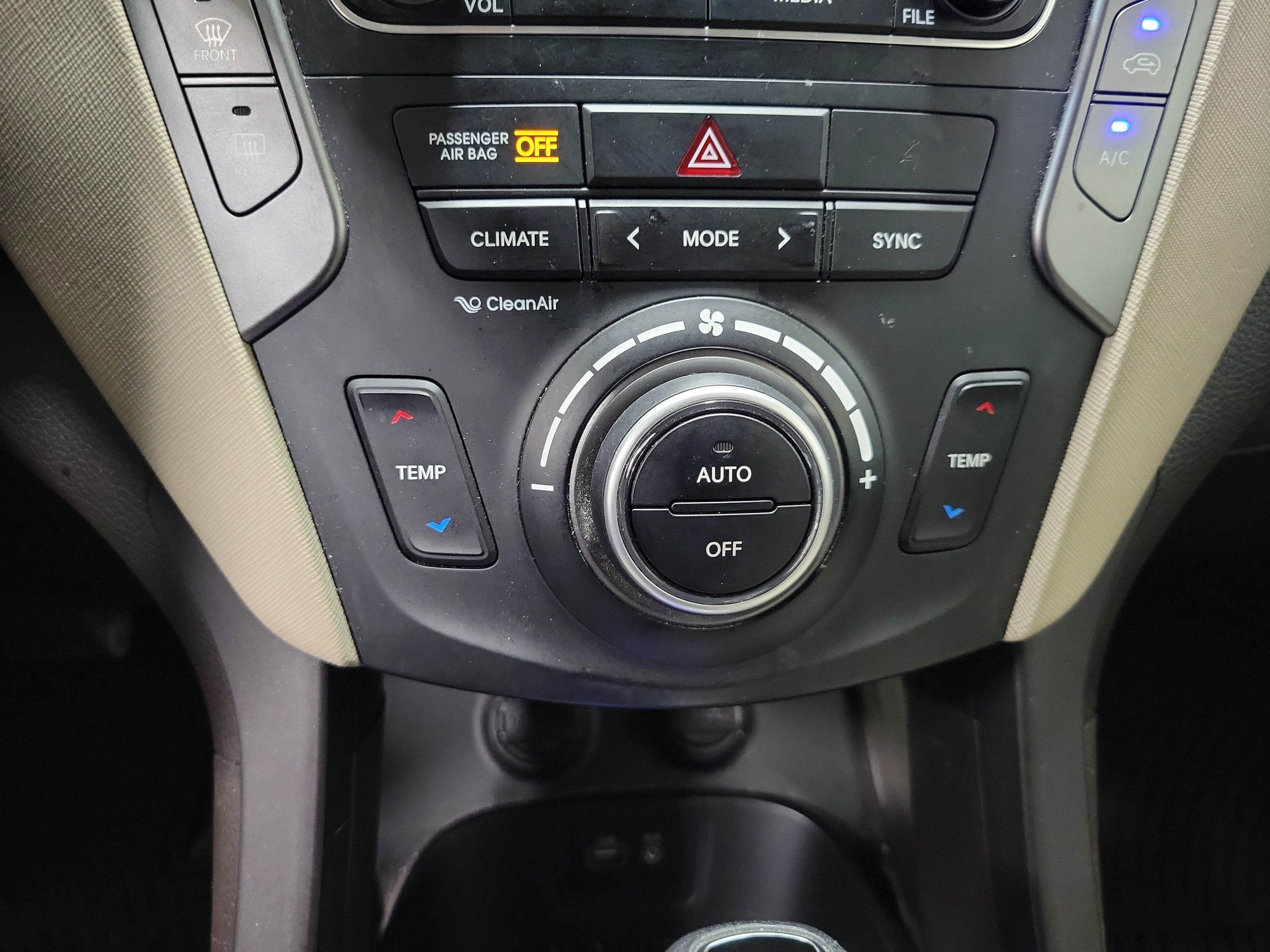 Used 2017 Hyundai Santa Fe Sport w/ 2.4L Value Package 06 FWD image 30