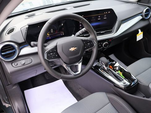 New 2026 Chevrolet Trax LT w/ Driver Confidence Package image 22