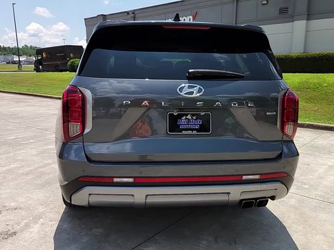Used 2024 Hyundai Palisade SEL image 19