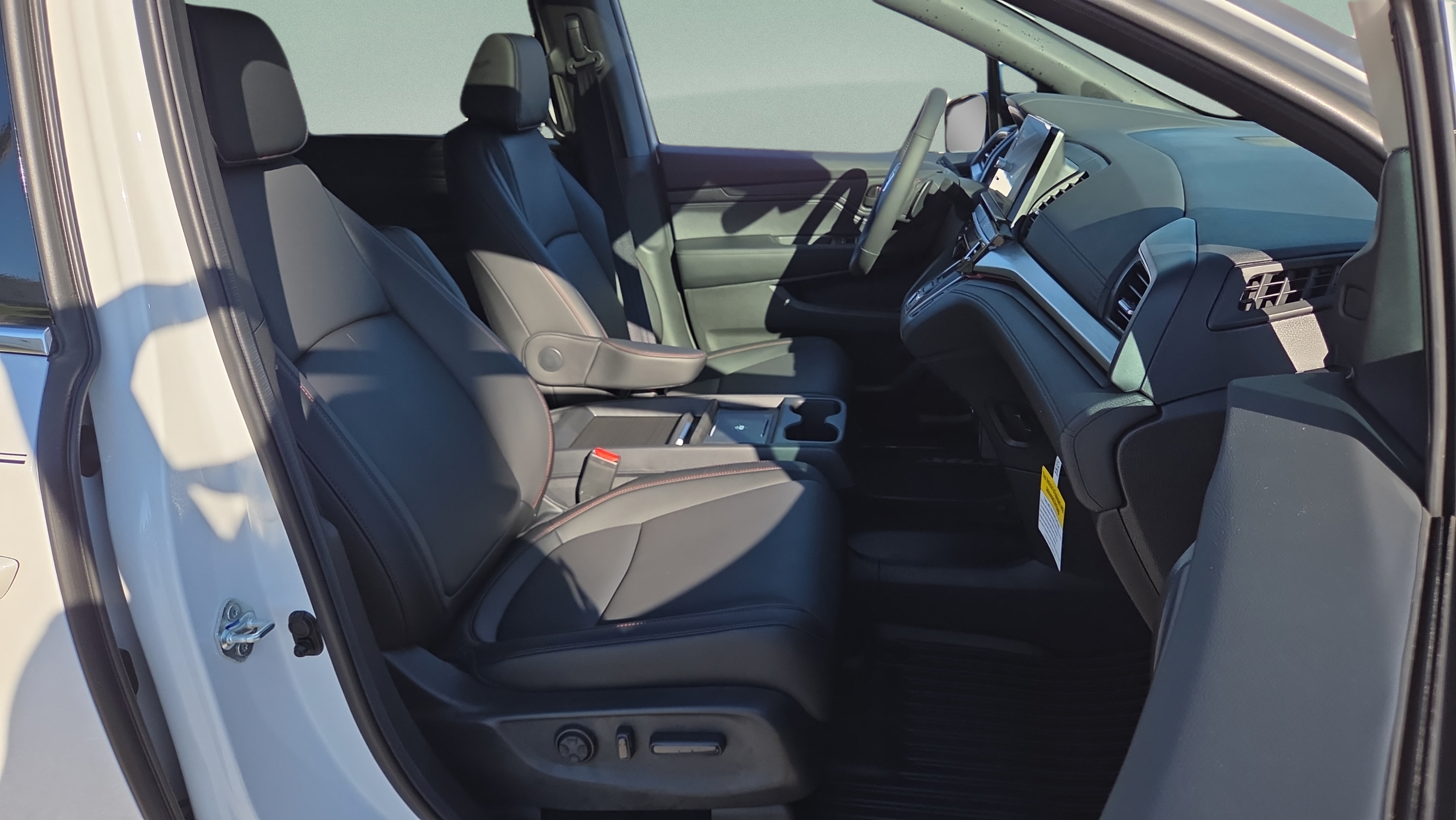 New 2027 Honda Odyssey Sport-L image 17