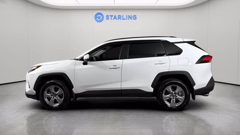 Used 2025 Toyota RAV4 XLE w/ Convenience Package FWD image 3