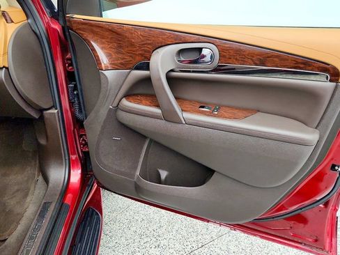 Used 2016 Buick Enclave Leather FWD image 26