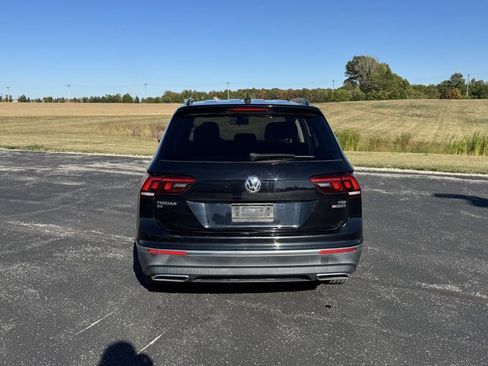 Used 2018 Volkswagen Tiguan SE image 6