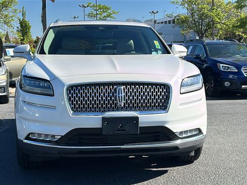 Used 2023 Lincoln Nautilus Reserve w/ Equipment Group 202A AWD/4WD image 2