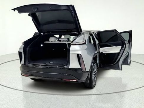 Used 2024 Cadillac Lyriq Sport AWD/4WD image 18