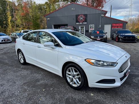 Used 2014 Ford Fusion SE image 8
