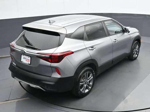 Used 2021 Kia Seltos LX AWD/4WD image 21
