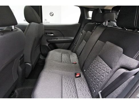 Used 2026 Nissan Kicks SV w/ SV Premium Package FWD image 13
