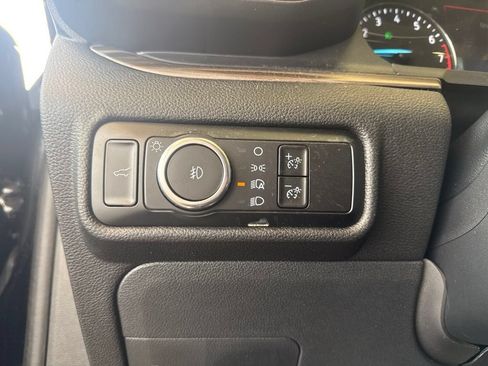 Used 2024 Ford Explorer Limited w/ Limited Technology Package AWD/4WD image 17