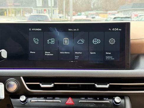 Used 2024 Hyundai Sonata Limited image 26