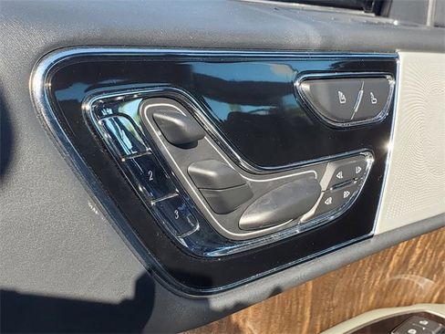 Used 2023 Lincoln Navigator L Black Label image 13