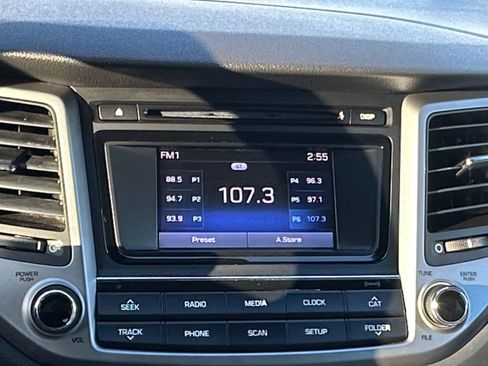 Used 2017 Hyundai Tucson SE image 14