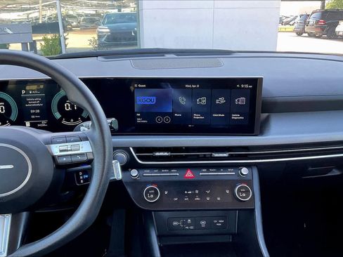Used 2025 Hyundai Sonata SEL FWD image 8