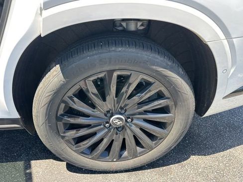 Used 2024 Hyundai Palisade Calligraphy AWD/4WD image 8