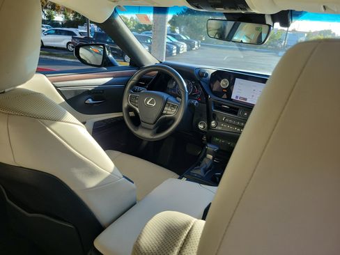 Used 2024 Lexus ES 350 w/ Premium Package image 12